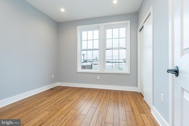 Building Photo - 2821 Livingston St