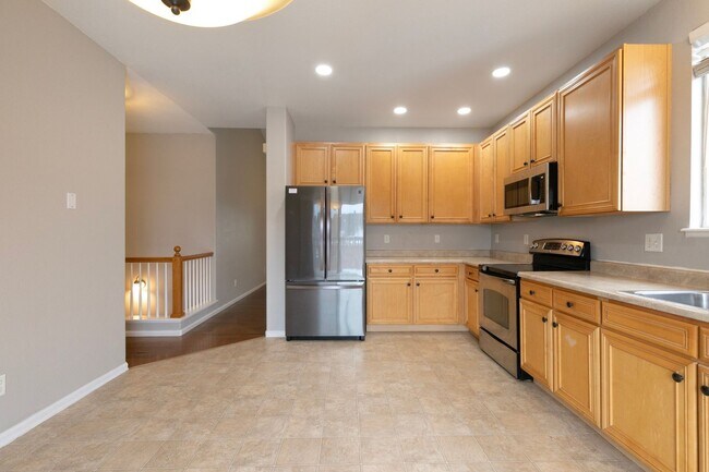 Building Photo - Unparalleled Single-Level Living with Breathtaking Views in D20!