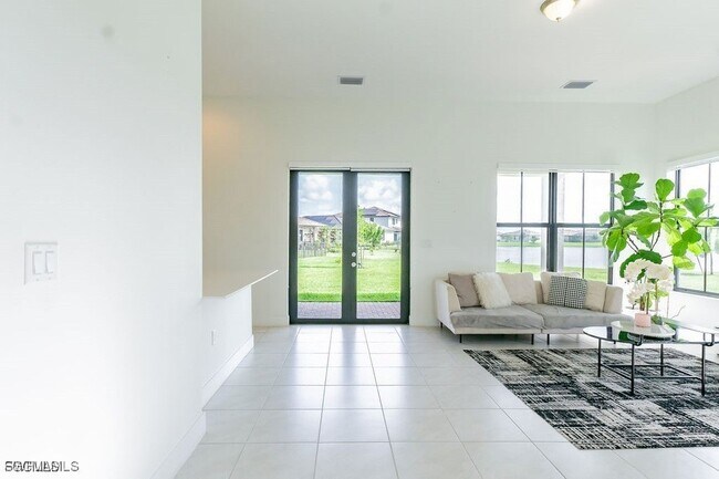 Building Photo - 5040 Frattina St.