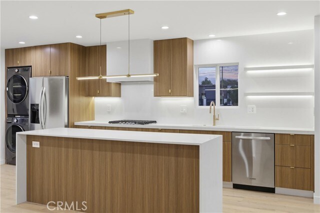 Building Photo - 7663 Sedan Ave