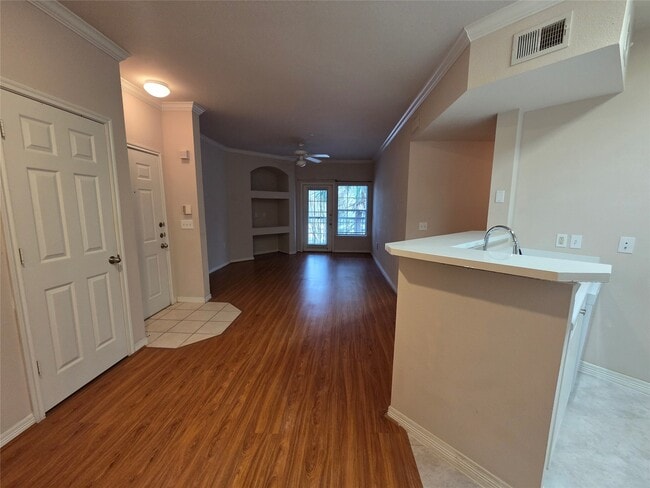 Building Photo - 3045 Marina Bay Dr