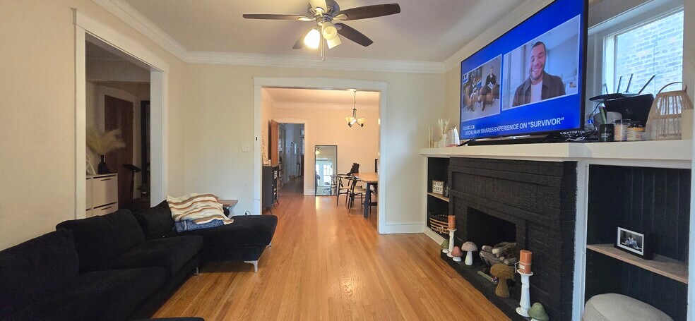 Building Photo - 4037 N Long Ave