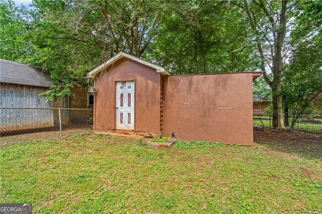 Building Photo - 39 Jim Ln SE