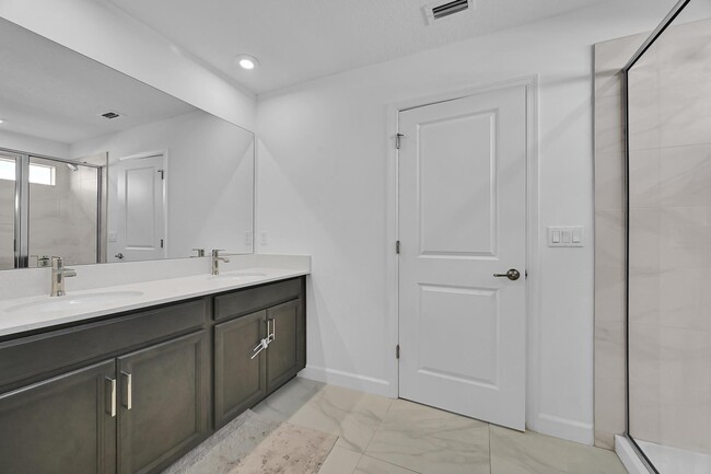 Building Photo - 14119 SW Safi Ter