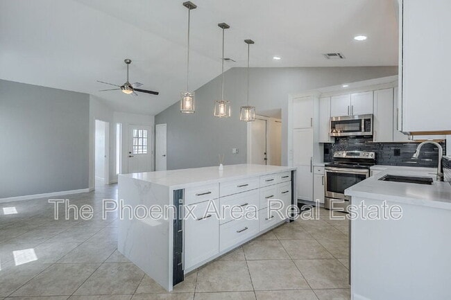 Building Photo - 3778 E Acoma Dr
