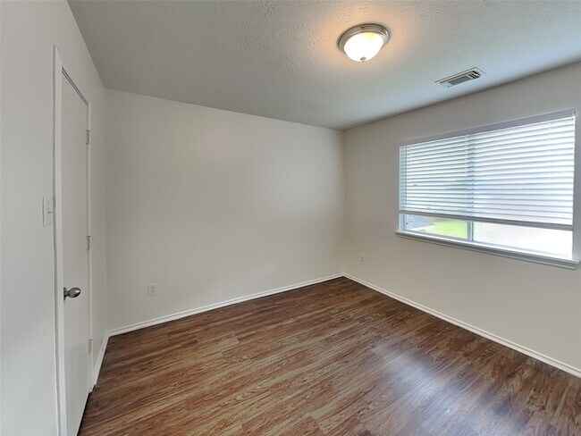 Building Photo - 24518 Cypresspark Glen Ln