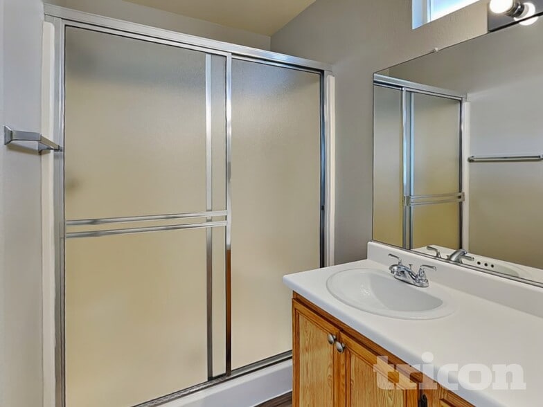 Building Photo - 5890 Autumn Harvest Ave