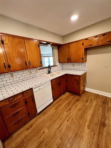 Building Photo - 610 S San Jose Dr