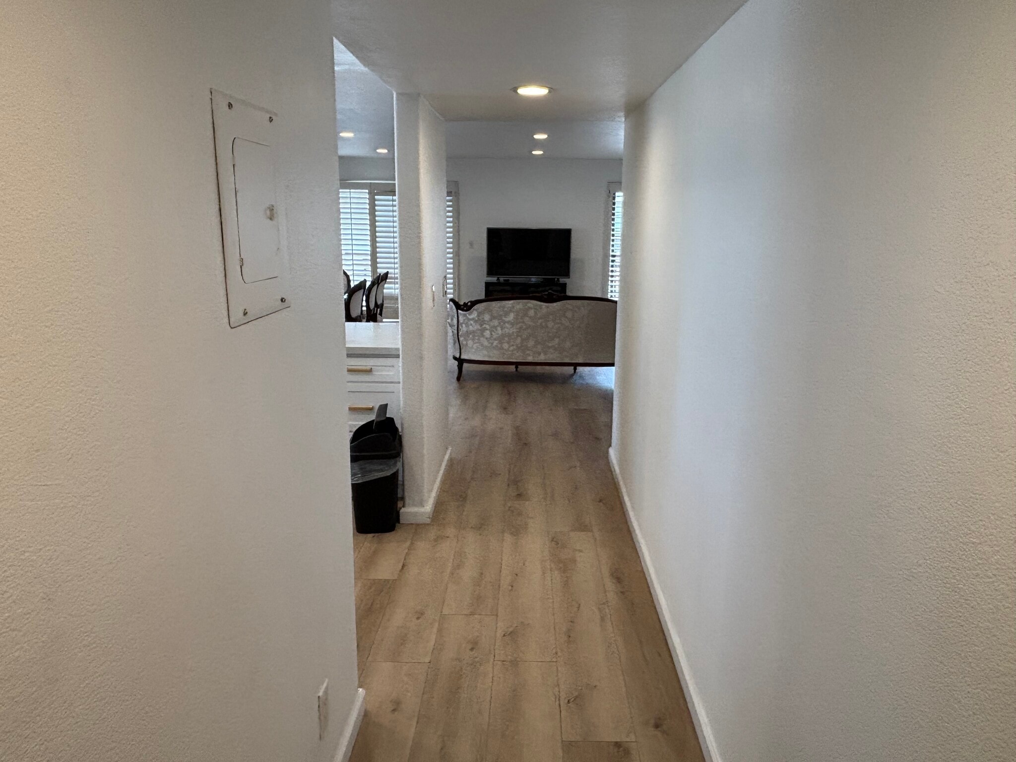 Building Photo - 1216 S Saltair Ave