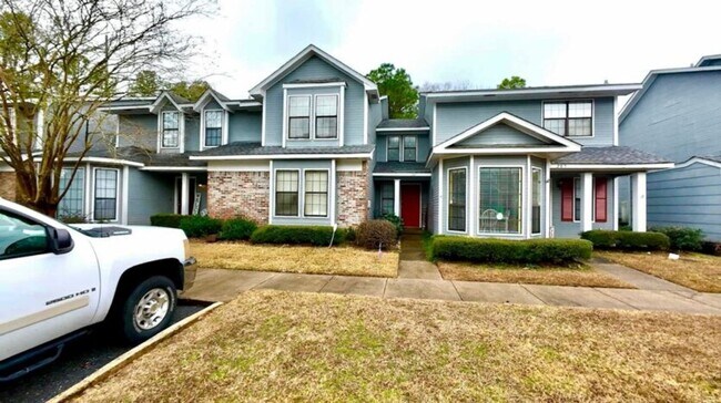 Building Photo - 5900 Grelot Rd
