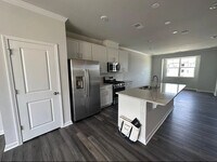 Building Photo - Room in Townhome on Kasota Ln