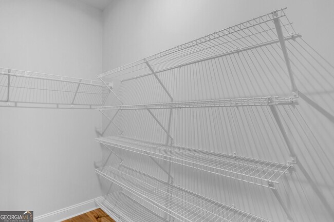 Building Photo - 267 Dendron Dr