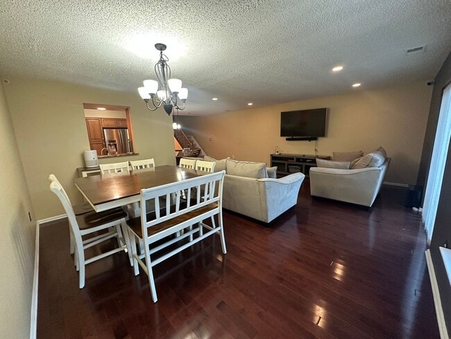 Building Photo - 26 Catherine Ct