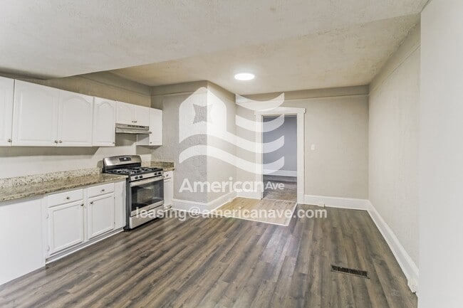 Building Photo - 2778 Cherry Ave