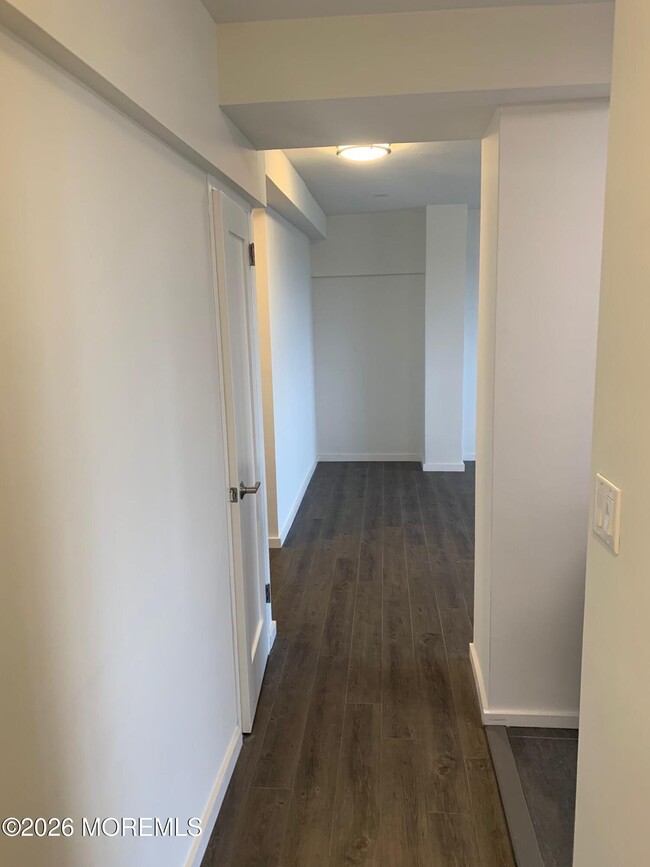 Building Photo - 10 Ocean Blvd