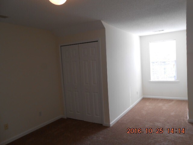 Building Photo - Three bedroom Town House in The Farm at Buckwalter