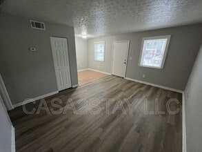 Building Photo - 676 Knox Blvd