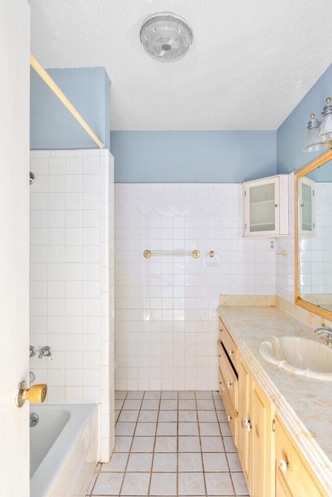 Building Photo - "Charming 3-Bedroom Home with 2 Full Baths in Copperas Cove - Perfect Blend of Comfort and Space!"