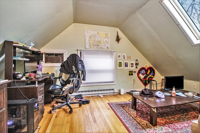 Building Photo - 407 Hamilton Pl