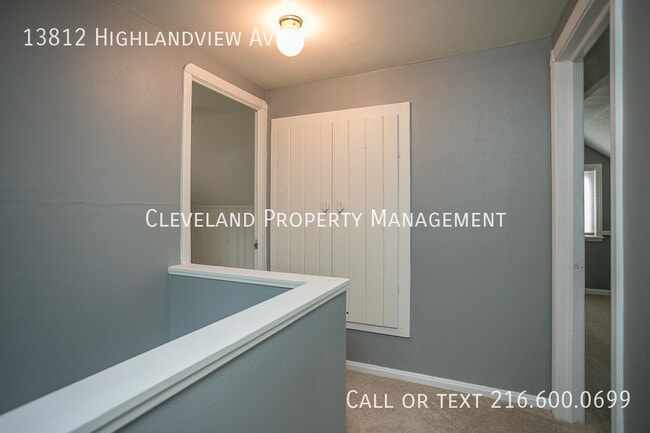 Building Photo - 13812 Highlandview Ave