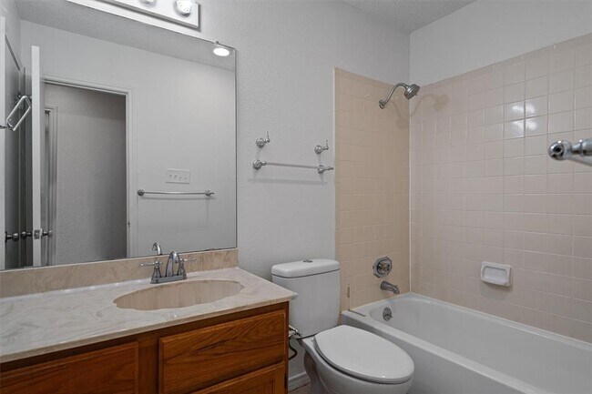 Building Photo - 2602 Alcott Ln