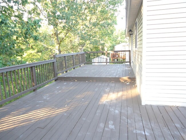 Building Photo - 163 Country Park Dr