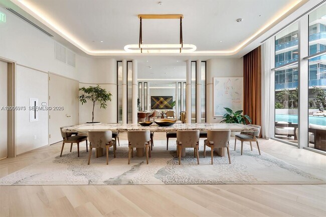 Building Photo - 77 SE 5th St