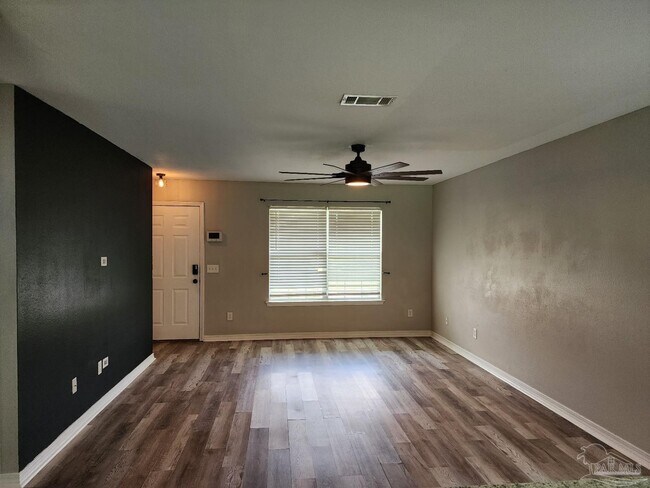 Building Photo - 10475 Senegal Dr