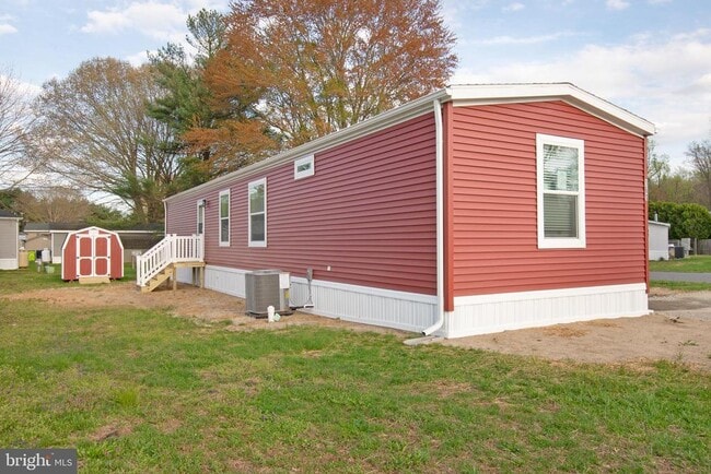 Building Photo - 161 Carnation Dr