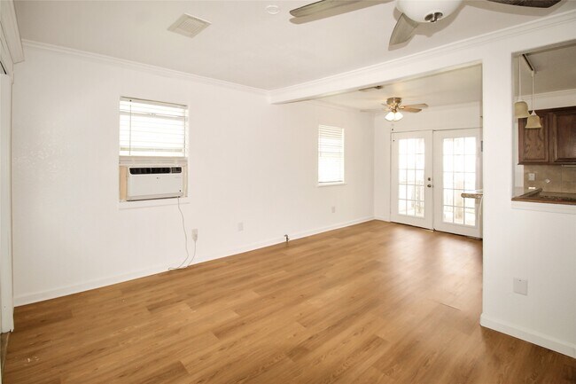 Building Photo - 1133 9th St