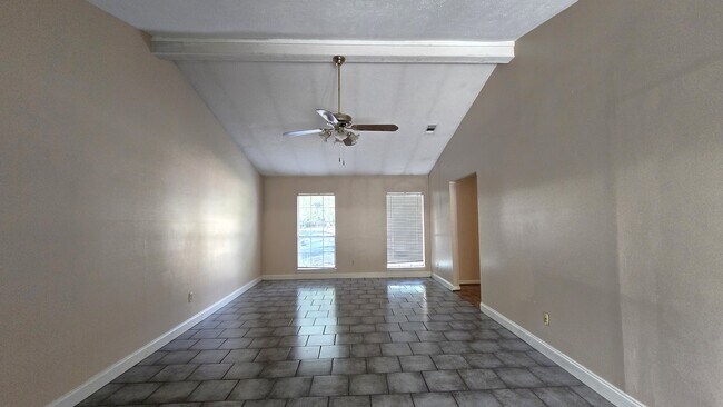 Building Photo - 3334 Birch Creek Dr