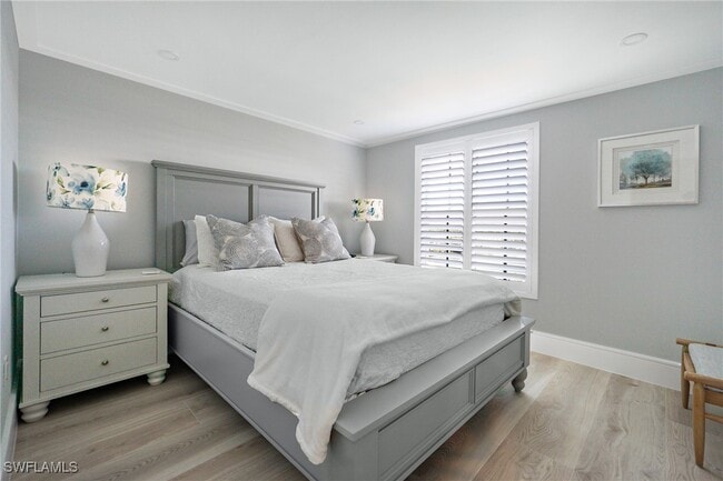 Building Photo - 9577 Gulf Shore Dr