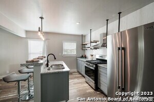Building Photo - 262 Claremont Ave