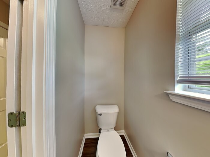 Building Photo - 2340 Brookgate Way