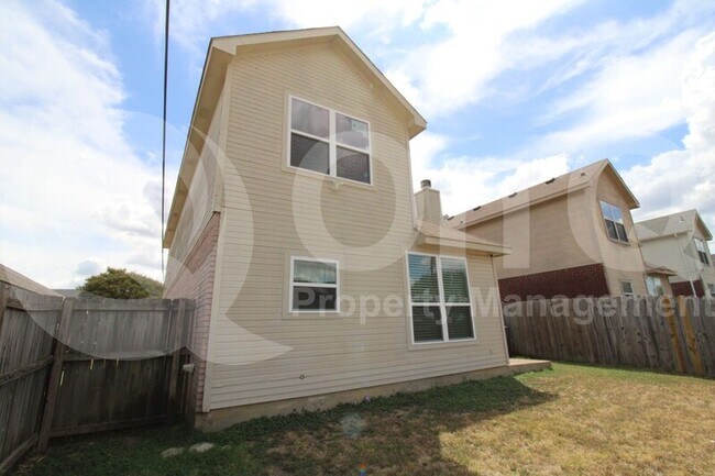 Building Photo - 2320 Hunters Run Dr