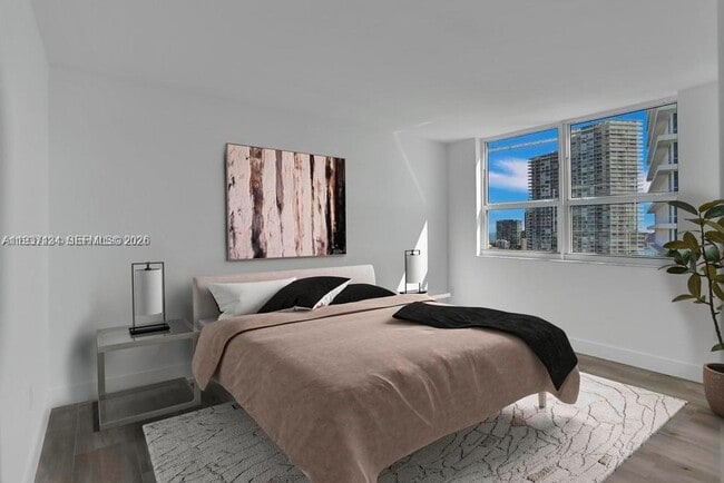 Building Photo - 650 West Ave