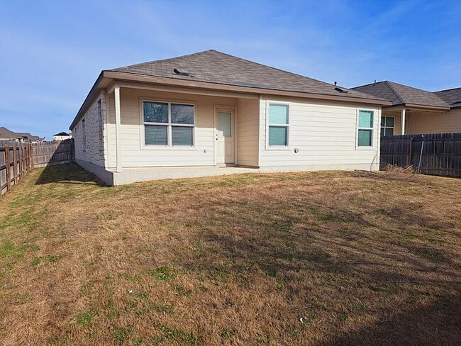 Building Photo - COMING SOON! Beautiful 4BR 3BA w/ Fenced Backyard • Private Yard• Attached Garage in Siena