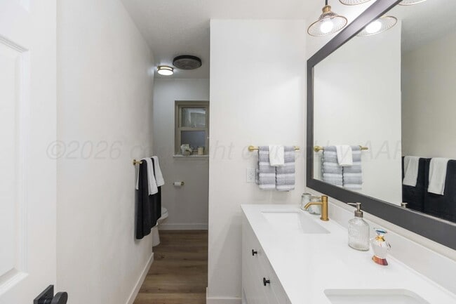 Building Photo - 3301 Palmetto Trail