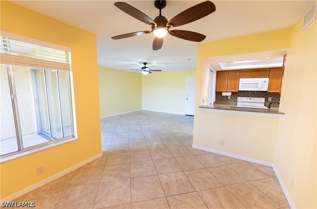 Building Photo - 3655 Boca Ciega Dr