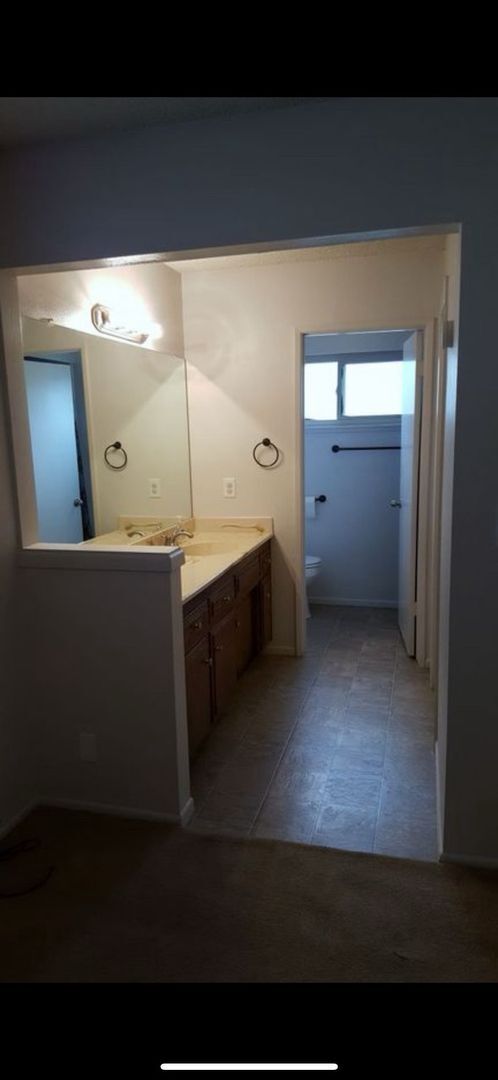 Building Photo - Beautiful home for Rent. Paid Solar, A/C, ...