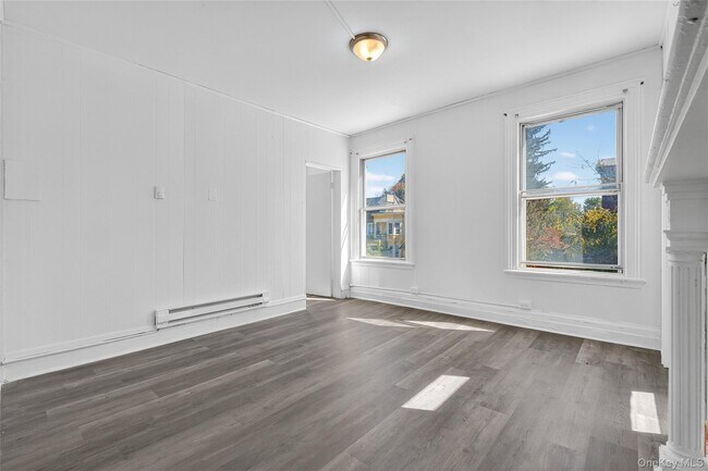 Building Photo - 49 S Hamilton St