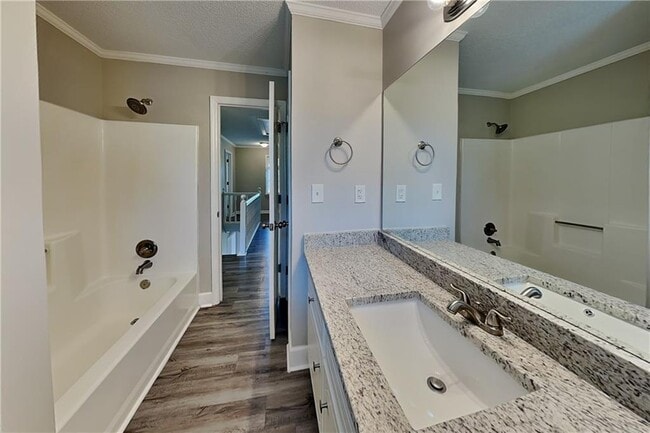 Building Photo - 4759 Shallow Ridge Rd NE