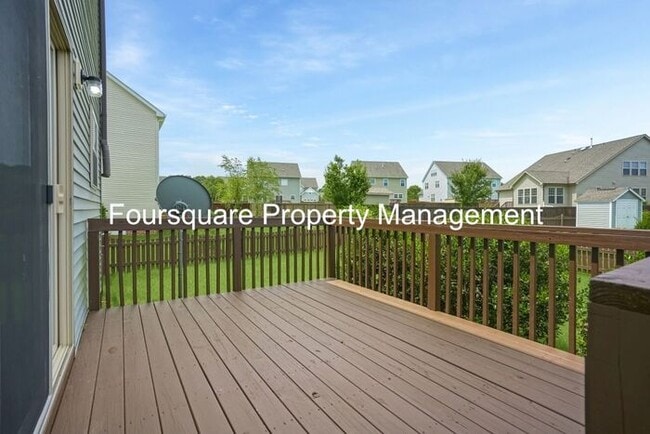 Building Photo - Inviting 3-Bed Single-Family Home with Bonus Room, Fenced Backyard & 2-Car Garage – Holly Springs