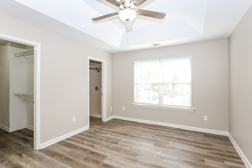 Building Photo - 3846 Kenner Dr SW