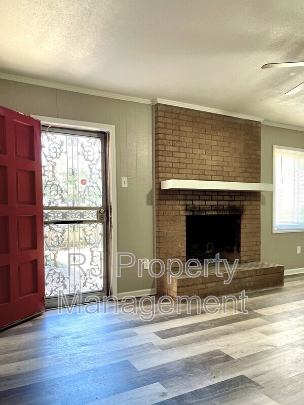 Building Photo - 5368 Scottsdale Ave