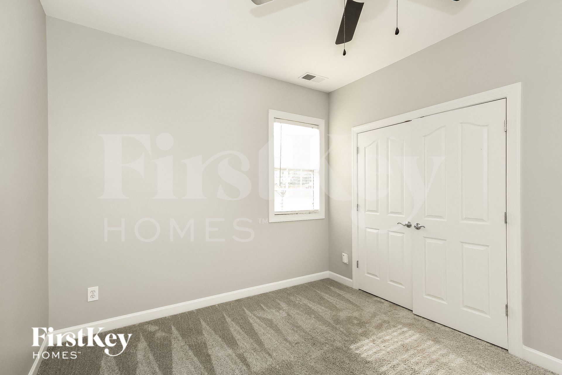 Building Photo - 152 Longboat Rd