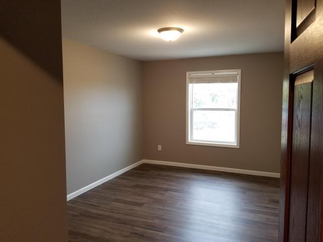 Building Photo - 3 bedroom in Alexandria MN 56308