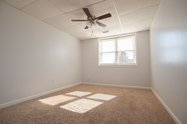 Building Photo - Pet Friendly Four Bedroom with Basement!