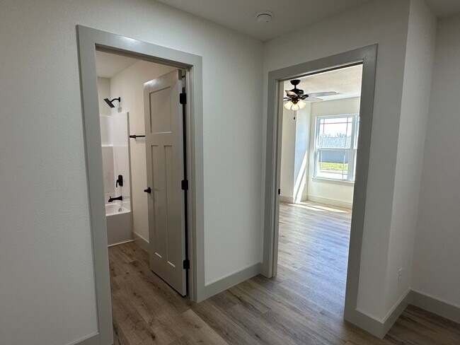 Building Photo - BRAND NEW 3 Bed 2 Bath in WAYNESVILLE - FOR RENT