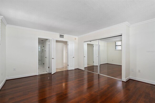 Building Photo - 1100 S Orlando Ave